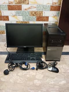 PC with complete setup 0