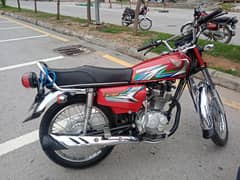 honda 125 2023 model Islamabad number look like new bike