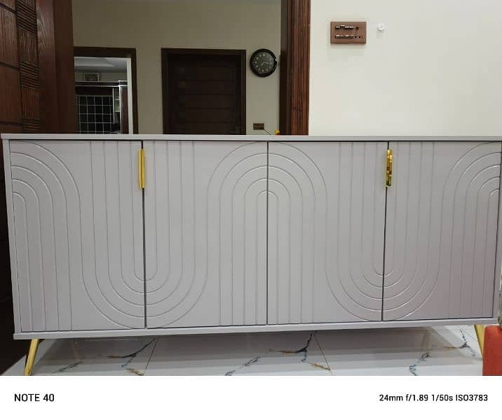 Side board 0