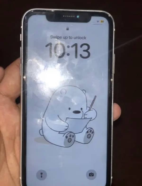 IPhone 11 ( WHITE NON PTA JV ) 1