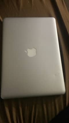 mac book pro (4/500hard)