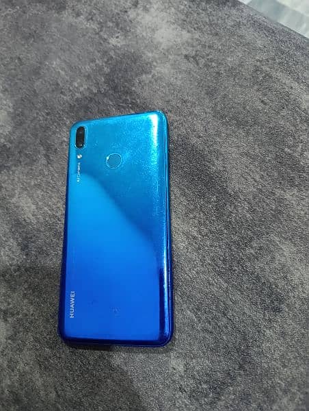 Huawei Y7 Prime 4