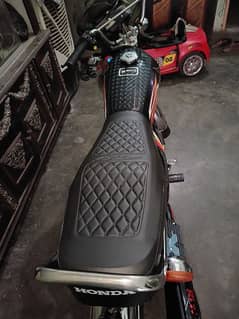 My Honda CG-125 Black Mint Candition urjent sale