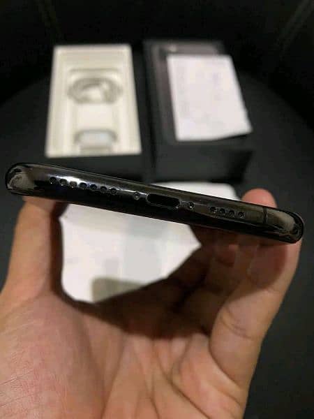 iPhone 11 pro Max 256 GB full box 03203653808 1