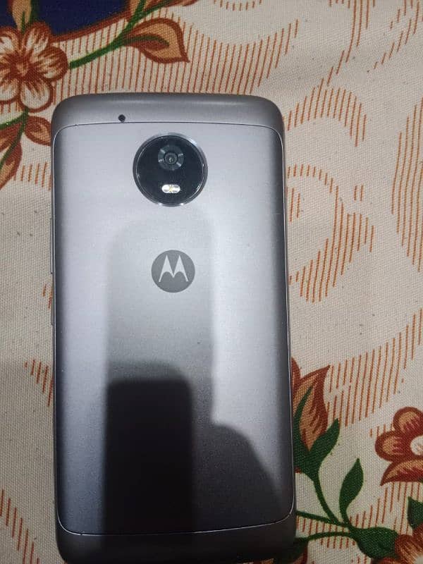 Moto E4plus 2