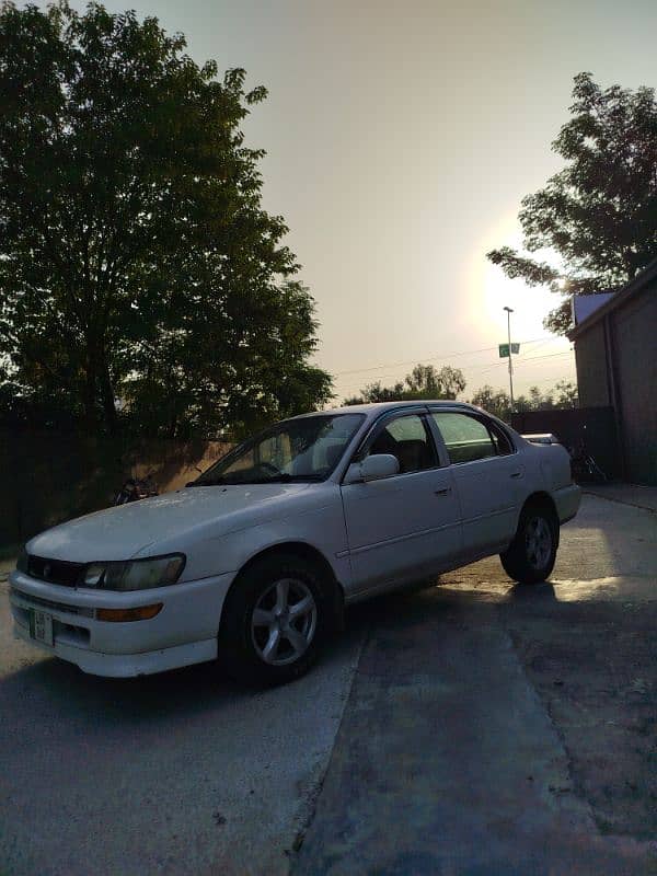 Toyota Corolla XE 2000 2