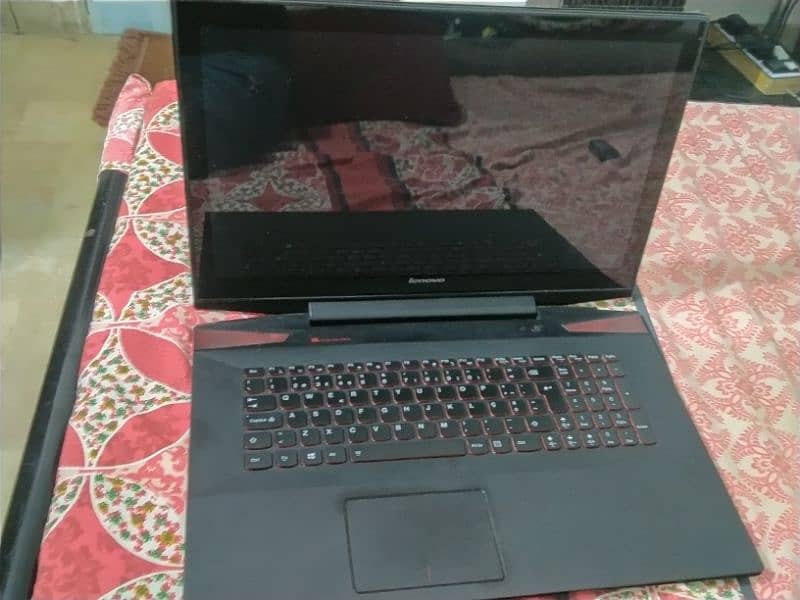 Lenovo Y70-70/ (Price Negotiable) 1