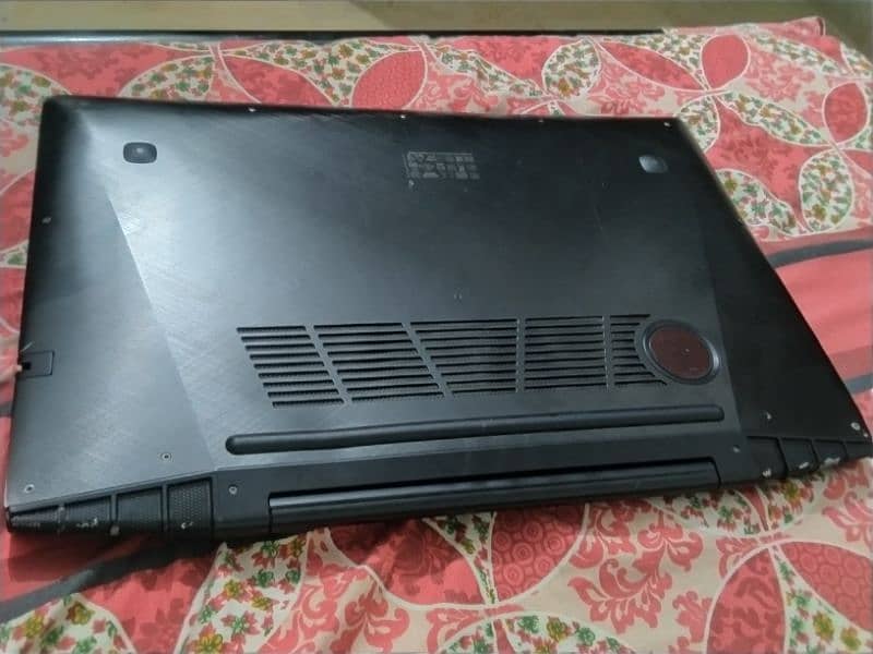 Lenovo Y70-70/ (Price Negotiable) 3