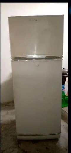 heier fridge frost