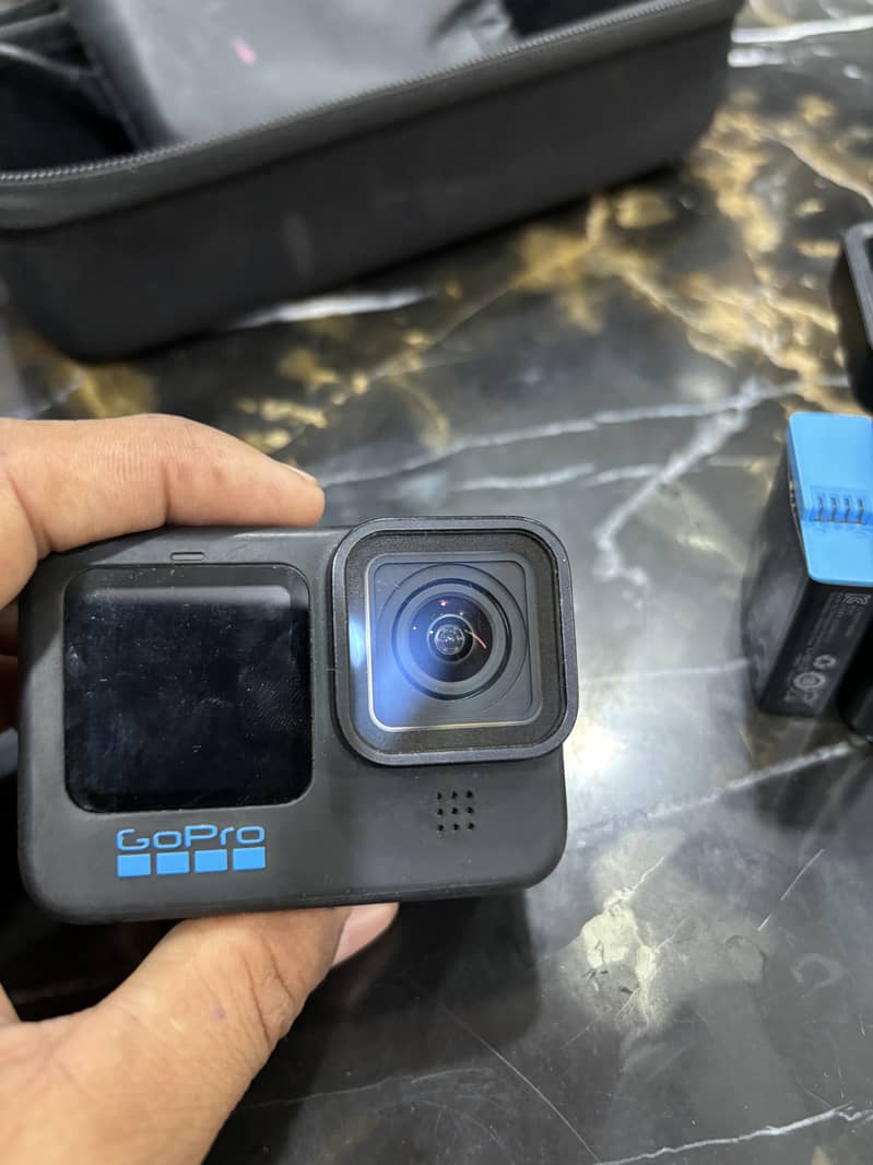 Gopro hero 10 excellent condition 6