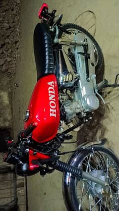 bike bilkul new banaye hai