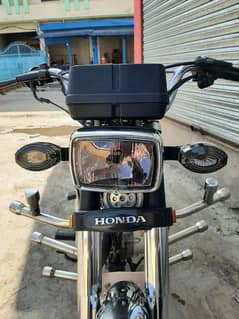 Honda 125 17 Model