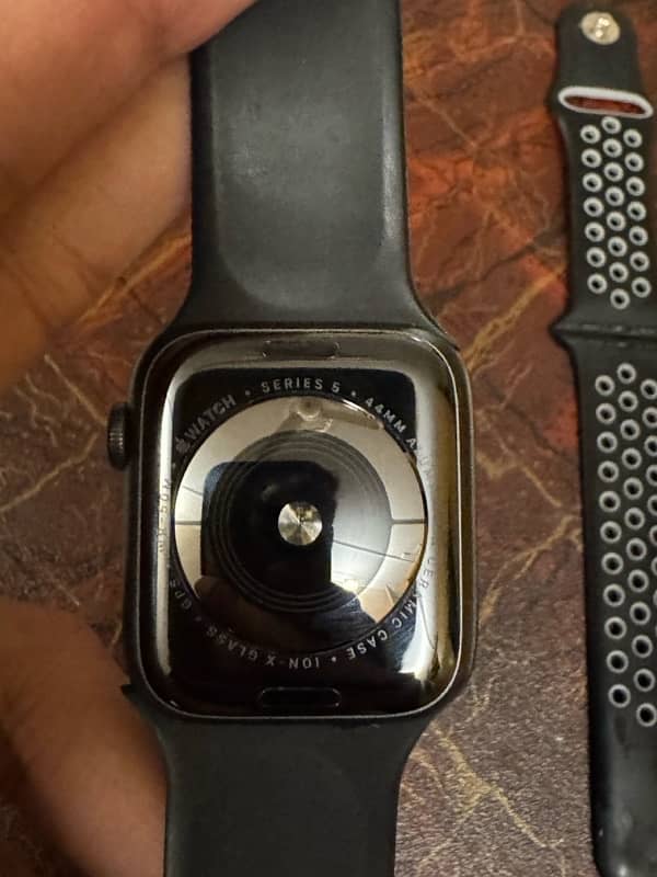 Apple watch Series 5 44mm Complete box LLA version 4