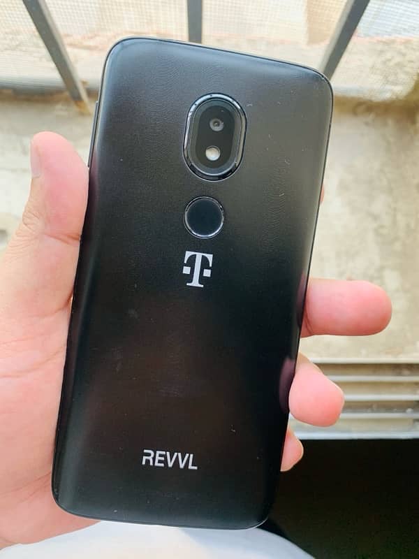 Motorola Revvl T-Mobile 1