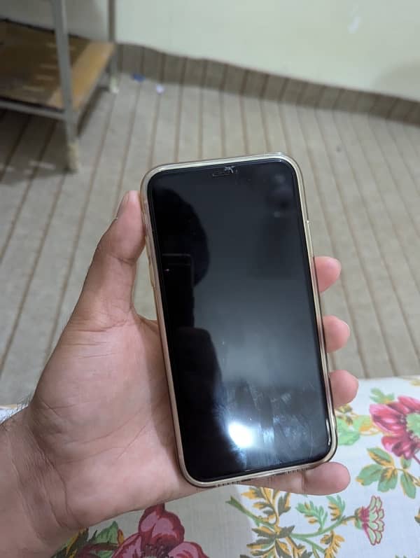 iPhone XR (03484333877) 4