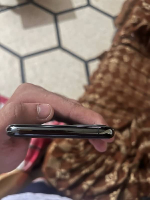 iphone 11pro max display msg 2