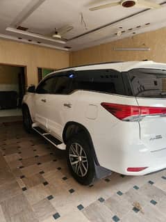 Toyota Fortuner V 2017