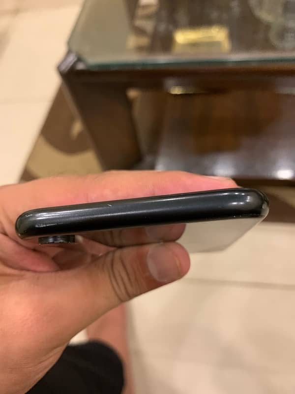 iphone xr 64gb 4