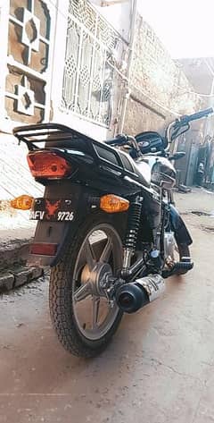 Suzuki 110s black