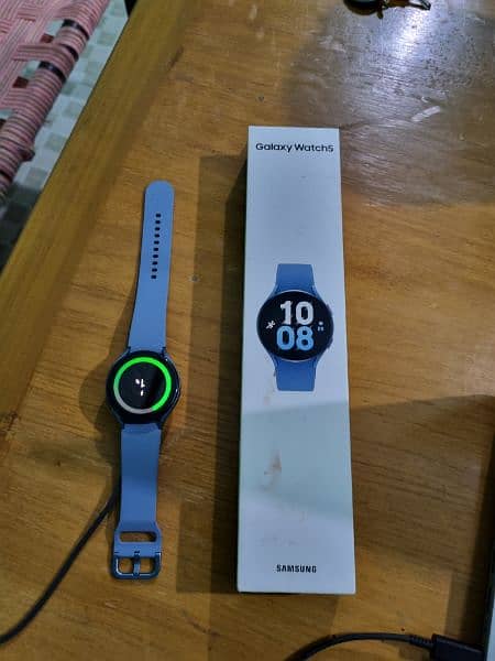 Samsung Watch 5 (44mm] Model: SM-R910 2