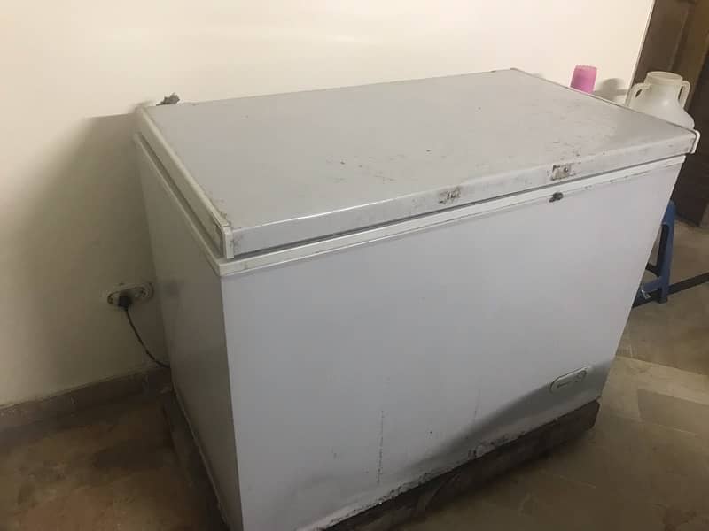 Dawlance single door freezer 3