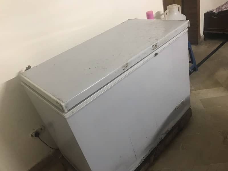 Dawlance single door freezer 4