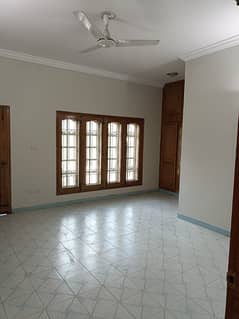 F10 Diplomatic standard living 5 bedroom house of rent