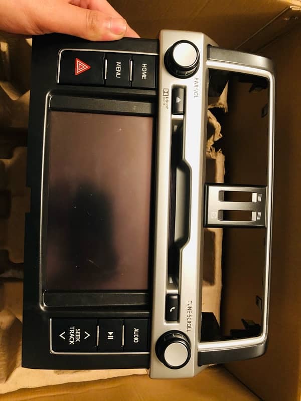 Toyota Prado Deck/lcd /head unit oem 0