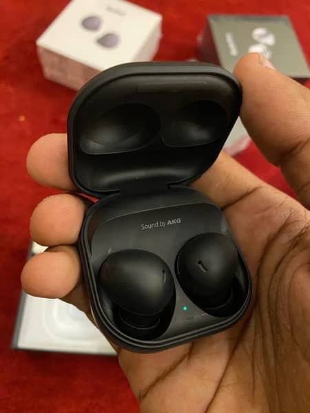 samsung galaxy Buds2 and buds2 pro 8