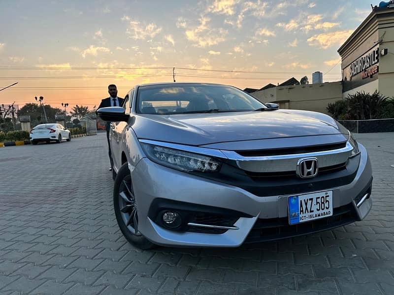 Honda civic X UG 2021 model, 10/10 condition. 1