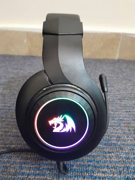 Redragon H260 HYLAS RGB  Gaming Headphone 3