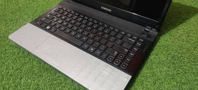 laptop core i3 2nd generation Samsung