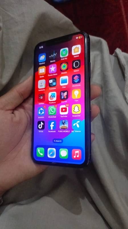 iphone 11 pro 2