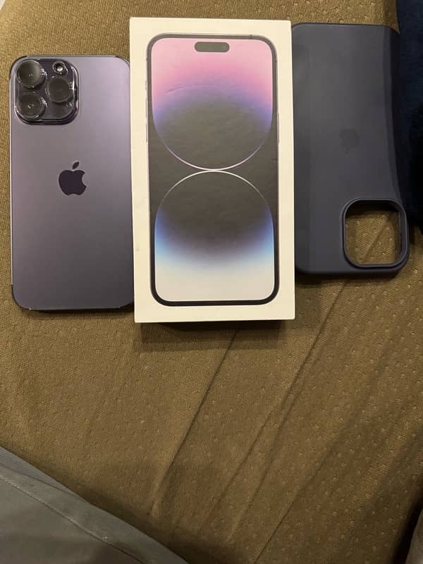 iPhone 14 pro max deep purple 2