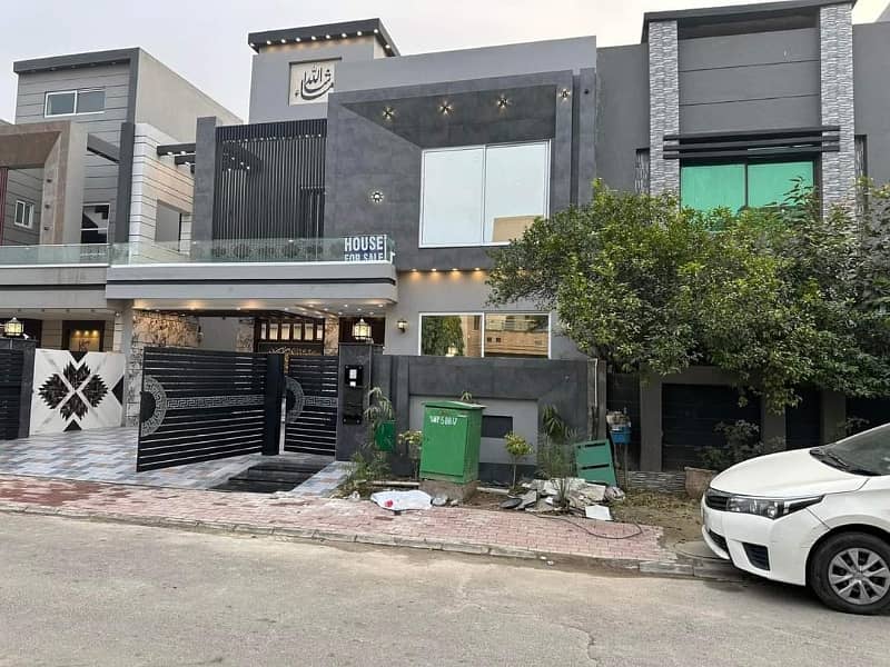 VIP 10 MARLA LUXURY BRAND NEW HOUSE FOR SALE IN BAHRIA TOWN LAHORE 1