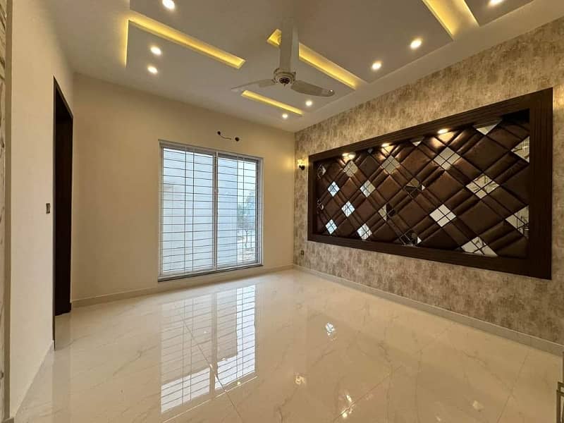 VIP 10 MARLA LUXURY BRAND NEW HOUSE FOR SALE IN BAHRIA TOWN LAHORE 16