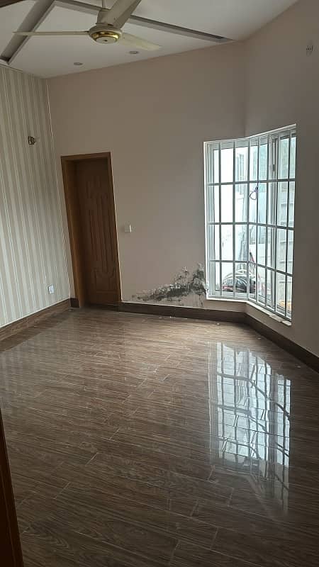 10 Marla Luxury Lower Portion Upper Lock For Rent In Bahria Town Lahore 2