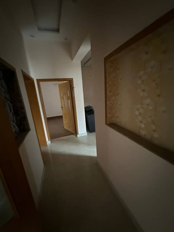 10 Marla Luxury Lower Portion Upper Lock For Rent In Bahria Town Lahore 4