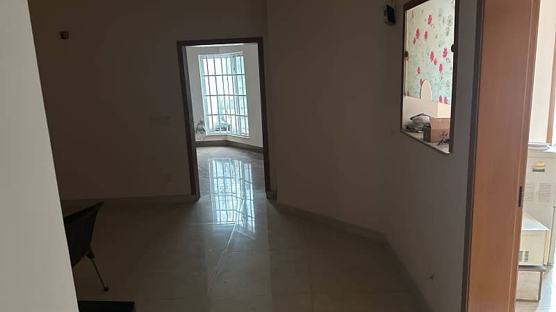 10 Marla Luxury Lower Portion Upper Lock For Rent In Bahria Town Lahore 8