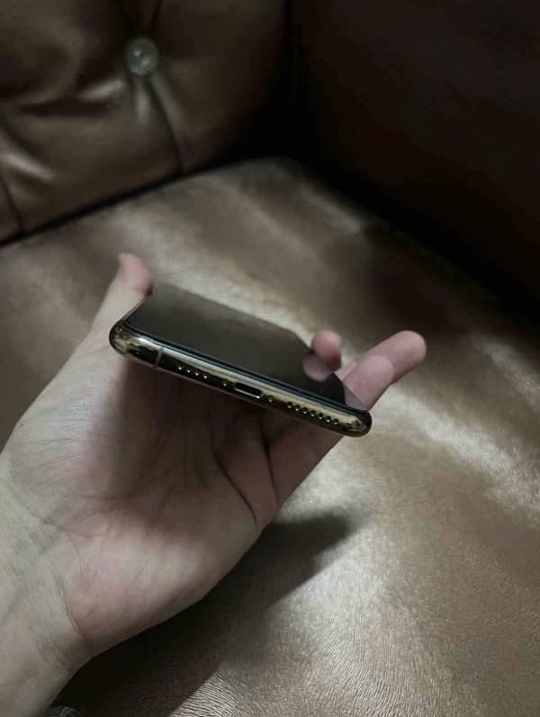 iPhone XS Max dual physical PTA approve 4