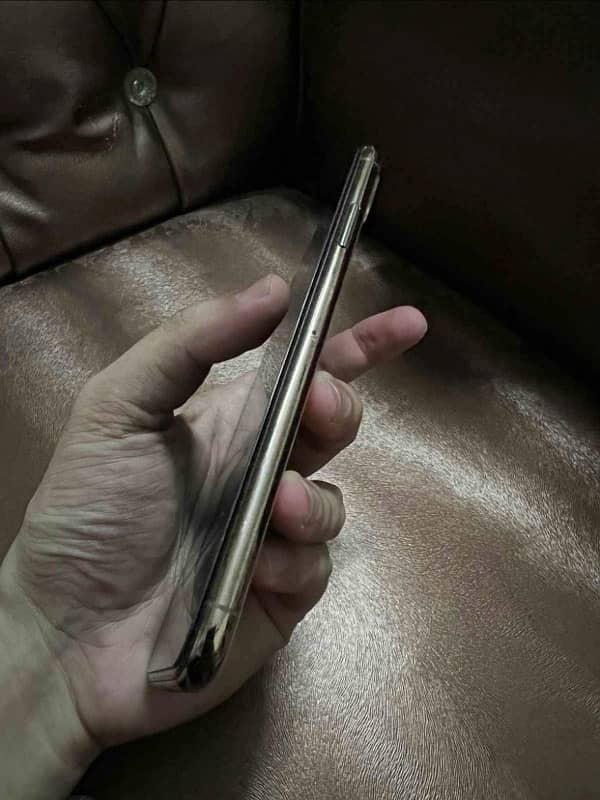 iPhone XS Max dual physical PTA approve 5