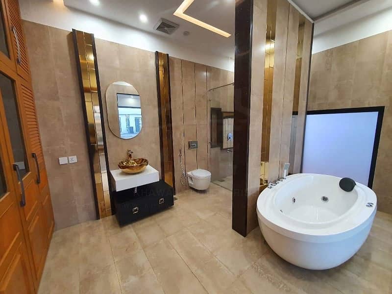 1 Kanal Brand New Ultra Luxury Upper Portion For Rent In Bahria Town Lahore 8