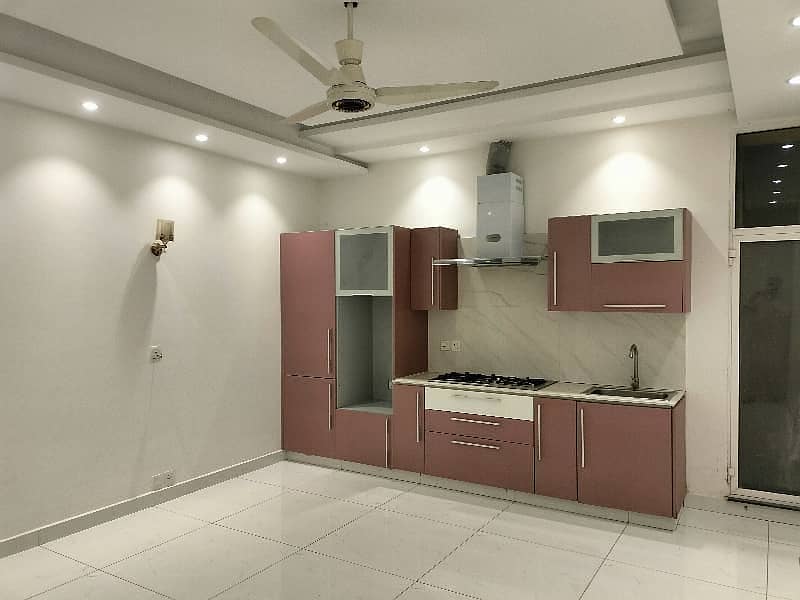 1 Bed luxury Non Furnished Flat Available For Rent In Bahria Town Lahore 4