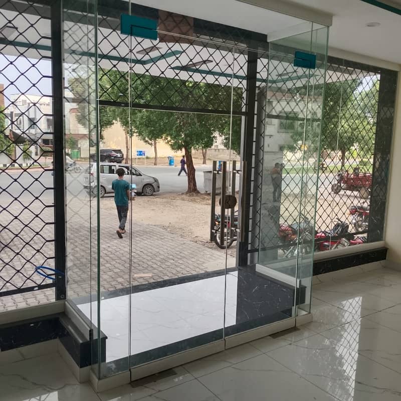 5 Marla Luxury Non Furnished Commercial Ground floor Available for Rent 19