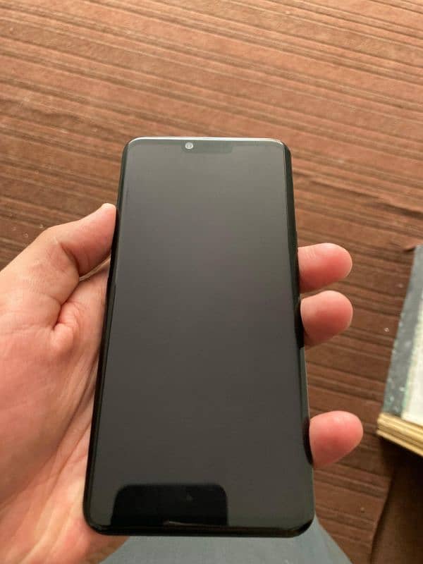 Lg g8 pta approve  Global variant Great condition Guranteed 7