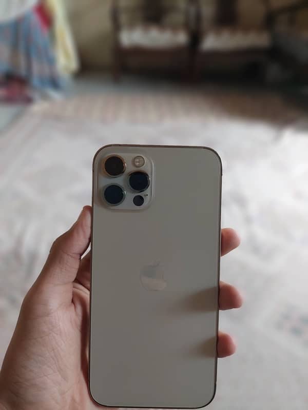 iphone 12 pro gold 0