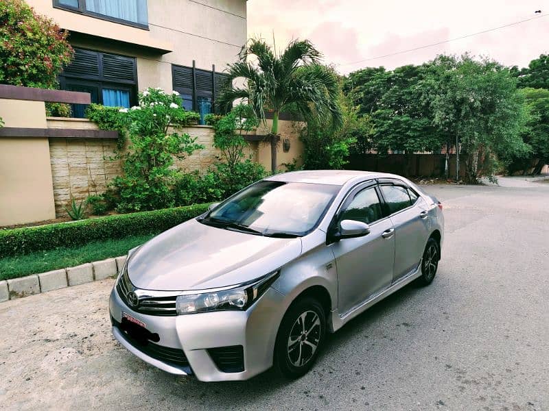 TOYOTA COROLLA ALTIS 1.6cc MODEL 2014 ORIGINAL SILVER COLOR ONLY 57000 2