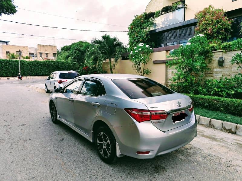 TOYOTA COROLLA ALTIS 1.6cc MODEL 2014 ORIGINAL SILVER COLOR ONLY 57000 3