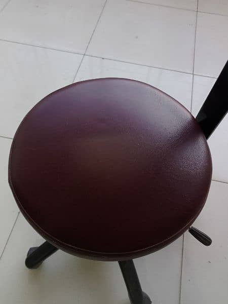 Imported Leather Hydraulic Stool Chair With Back Rest. 4