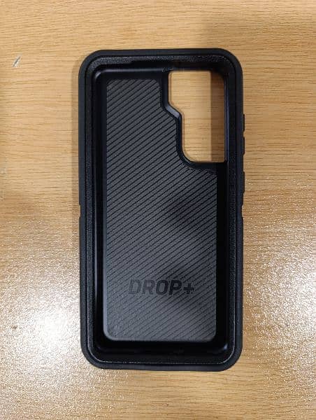 OtterBox defender case S21 FE 1